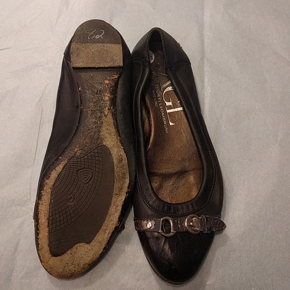 Attilio Giusti Leombruni Cap Toe Ballet Flats - Picture 3 of 5